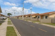 <strong>Casa a venda em Condomínio Clube com 2 Quartos e Quintal Pri</strong>