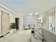 <strong>Casa semimobiliada à venda, com 04 quartos, 03 banheiros, ap</strong>