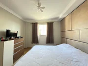 <strong>Sobrado Semimobiliado com 3 Quartos e Área Gourmet para Vend</strong>