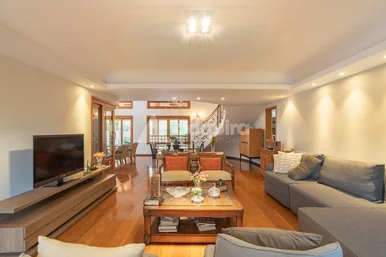 Imponência E Aconchego: Residência Com 441m² No Green Park