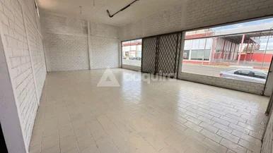 Comercial Extratégico Na Avenida Ernesto Vilela