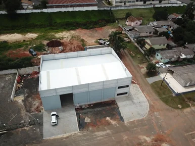 Barracão Com Amplo Pátio Para Locação às Margens Da Br-376