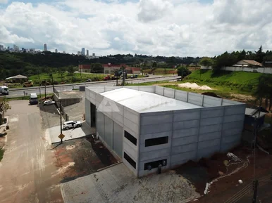 Barracão Com Amplo Pátio Para Locação às Margens Da Br-376