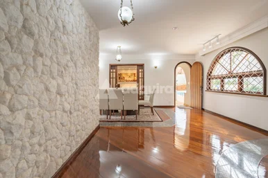 Exclusividade Na Vila Estrela: Casa Térrea De 600m²