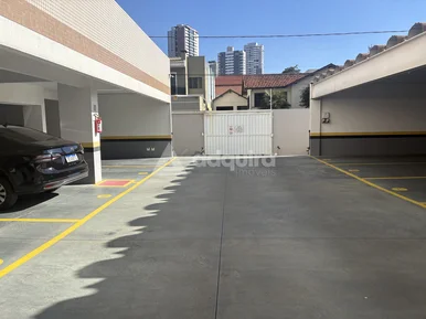 Apartamento  - Semi Mobiliado -  Estrela