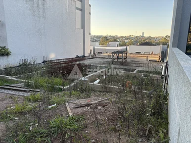 Terreno Com Inicio De Construção