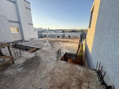 Terreno Com Inicio De Construção