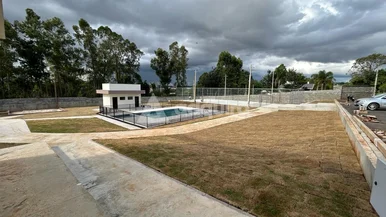 Terreno De Esquina Em Condomínio Fechado Medindo 260m2