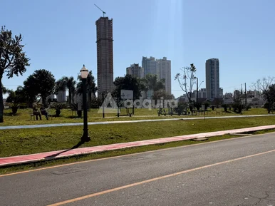 Casa Comercial à Venda - Bairro Oficinas I Ponta Grossa