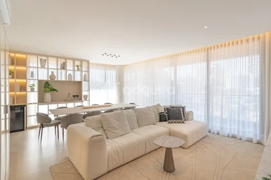 Apartamento Assinado De 192m² No Edifício Unique: 3 Suítes E Mobiliado