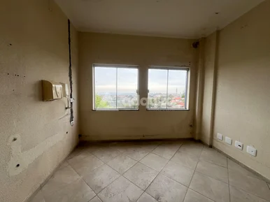 Sala Comercial Para Locação Na R General Carlos Cavalcanti