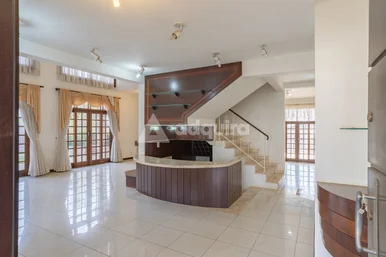 Casa Alto Padrão Em Condomínio