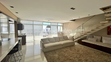 Ed. Monet, Centro, Duplex, Semi-mobiliado, Andar Alto, 02 Suítes, 02 Vagas Gar.
