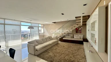 Ed. Monet, Centro, Duplex, Semi-mobiliado, Andar Alto, 02 Suítes, 02 Vagas Gar.
