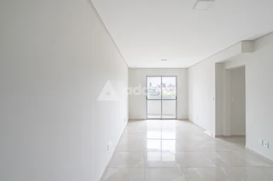 Apartamento 3 Quartos (1 Suíte), Semi-mobiliado, Duas Vagas De Garagem, Elevador
