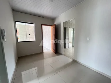 Casa Com Terreno Amplo Na Nova Rússia