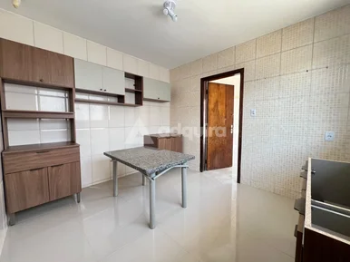 Imóvel Comercial Ou Residencial No Jardim Cravalho