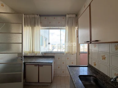 Amplo Apartamento De 3 Quartos No Centro De Ponta Grossa