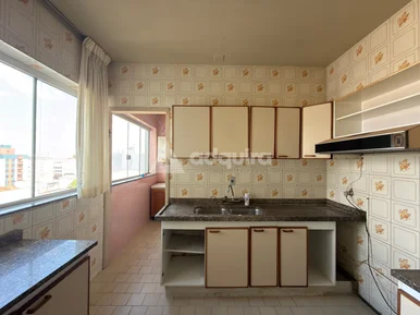 Amplo Apartamento De 3 Quartos No Centro De Ponta Grossa
