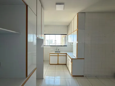 Apartamento Com Vista Privilegiada No Edifício Nastas