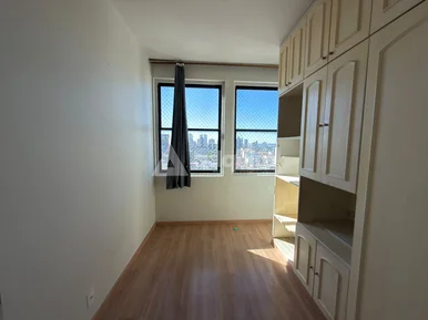 Apartamento Com Vista Privilegiada No Edifício Nastas