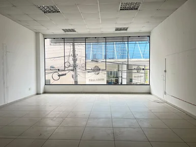 Sala Comercial Com Mezanino Em Frente Ao Shopping Palladium