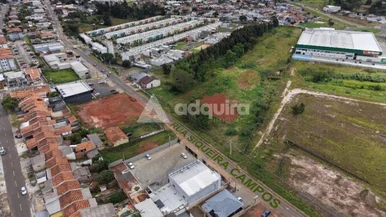 Espaço Comercial Em Mall Com Estacionamento Amplo Em Uvaranas