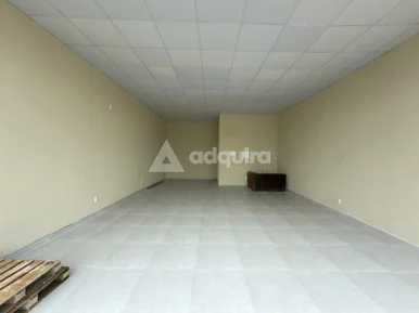 Espaço Comercial Em Mall Com Estacionamento Amplo Em Uvaranas
