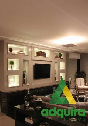 Apartamento à Venda 3 Quartos, 3 Suites, 2 Vagas, 178.64m², Centro