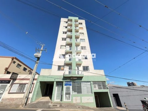 Apartamento Para Locação 2 Quartos, 1 Vaga, No Centro