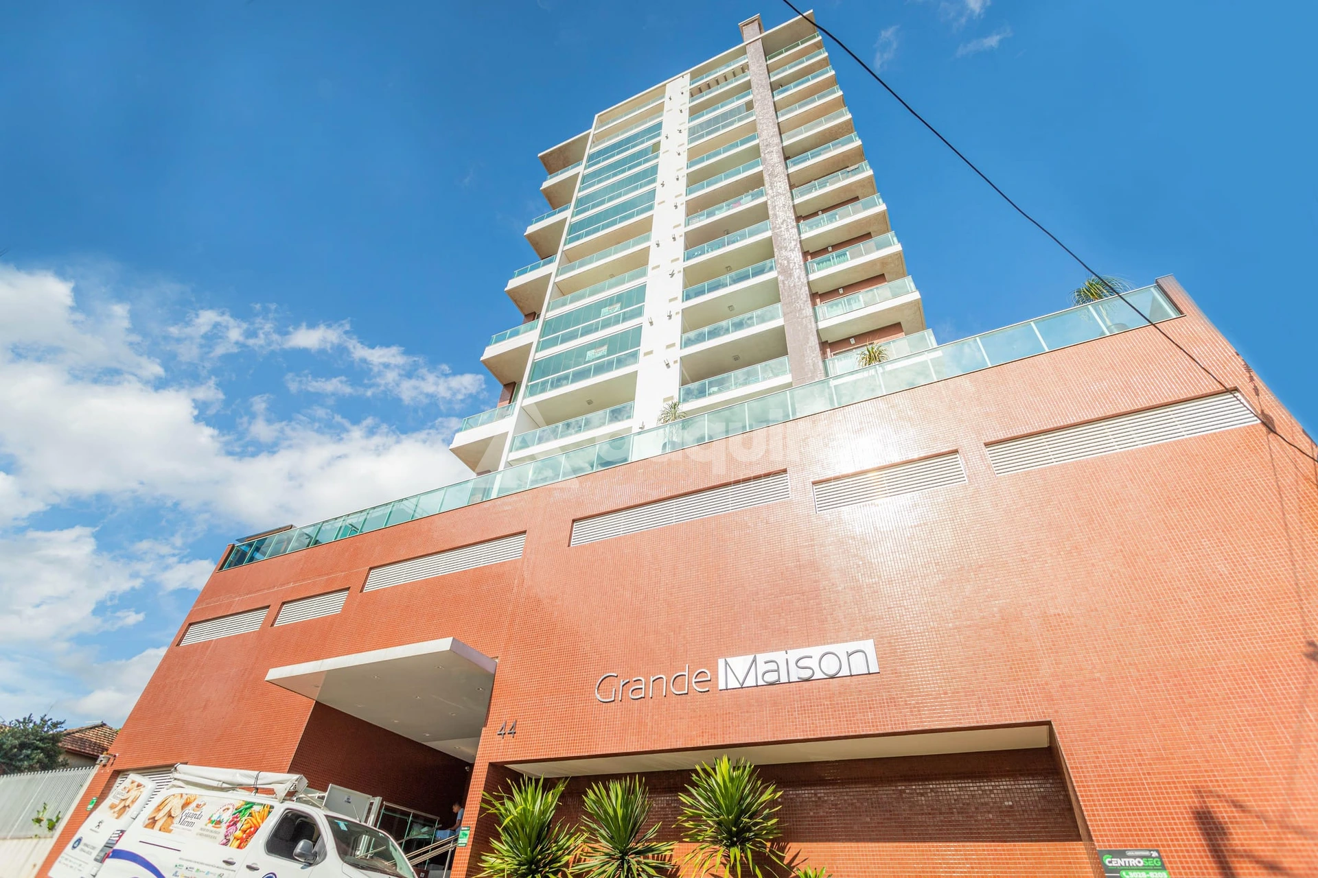 Apartamento à Venda 2 Quartos, 2 Suites, 2 Vagas, 208.53m², Oficinas