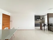 <strong>Apartamento semimobiliado para venda e locação andar alto, 2</strong>