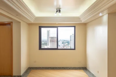 Apartamento à Venda 4 Quartos, 1 Suite, 2 Vagas, 234m², Centro