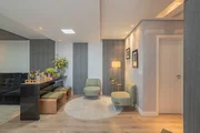 <strong>Design Contemporâneo no Centro: 160m² Úteis e Três Suítes Mo</strong>