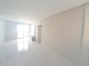 <strong>Apartamento semimobiliado a venda, 3 Quartos, 1 Suíte, 1 Vag</strong>