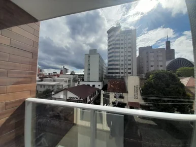 Apartamento Semimobiliado A Venda, 3 Quartos, 1 Suíte, 1 Vaga, 163.79m², Centro,