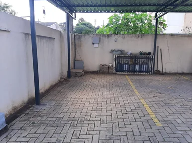 Apartamento Térreo à Venda, Contendo 2 Quartos, Sala, Cozinha, Banheiro, Vaga De