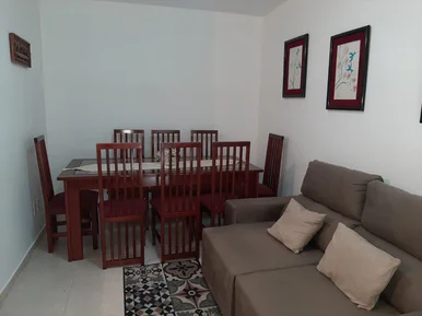 Apartamento Térreo à Venda, Contendo 2 Quartos, Sala, Cozinha, Banheiro, Vaga De