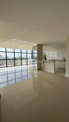 <strong>Cobertura Duplex Semimobiliada, para Locação e Venda, 3 suít</strong>