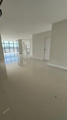 <strong>Cobertura Duplex Semimobiliada, para Locação e Venda, 3 suít</strong>