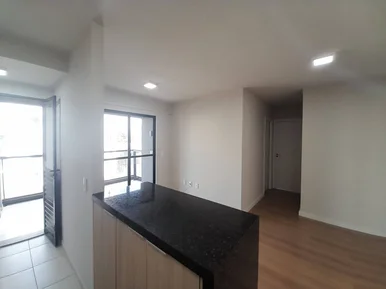 ótimo Apartamento, Semimobiliado, Para Venda, 2 Quartos(1 Suíte),vista Uvaranas,