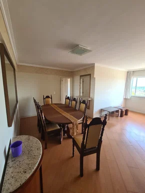 Apartamento à Venda, Contendo 3 Quartos (sendo 1 Suite)