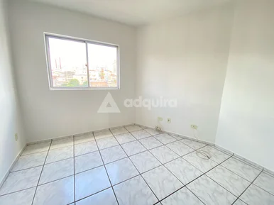 Apartamento De 02 Quartos Em Excelente Localização