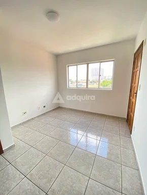 Apartamento De 02 Quartos Em Excelente Localização