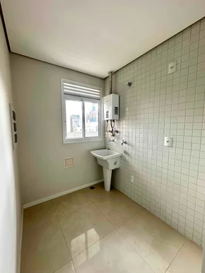 Apartamento No Centro, 3 Quartos Sendo 1 Suíte, Ponta Grossa