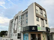 <strong>Apartamento à venda, Semi Mobiliado, 30 metros do Colégio Sa</strong>