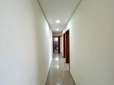 Apartamento à Venda, Semi Mobiliado, Próximo Ao Colégio Sagrada Família