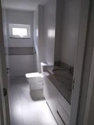 <strong>Apartamento à venda, SEMIMOBILIADO, com 60m² de área útil, p</strong>