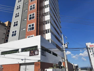 <strong>Apartamento à venda, SEMIMOBILIADO, com 60m² de área útil, p</strong>