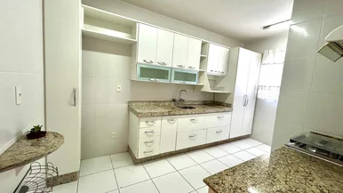 Apartamento Semimobiliado Ed. Chamonix, Jardim Carvalho, Ponta Grossa, Pr
